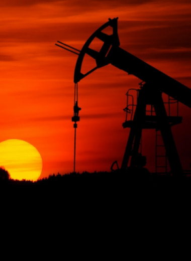 «Эксперт-400»: Россия слезла с нефтегазовой иглы. Что взамен?