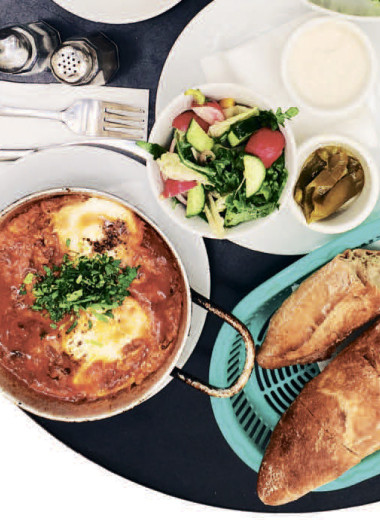 Парни могут