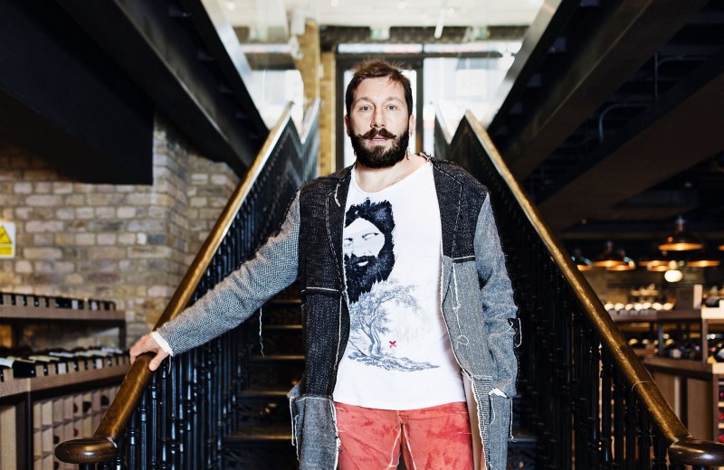 Желтый полиэтиленовый пакет