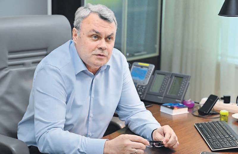 «Кто прошлое только помнит — рискует застрять в нем, но кто его забывает — обречен повторить ту же ошибку»