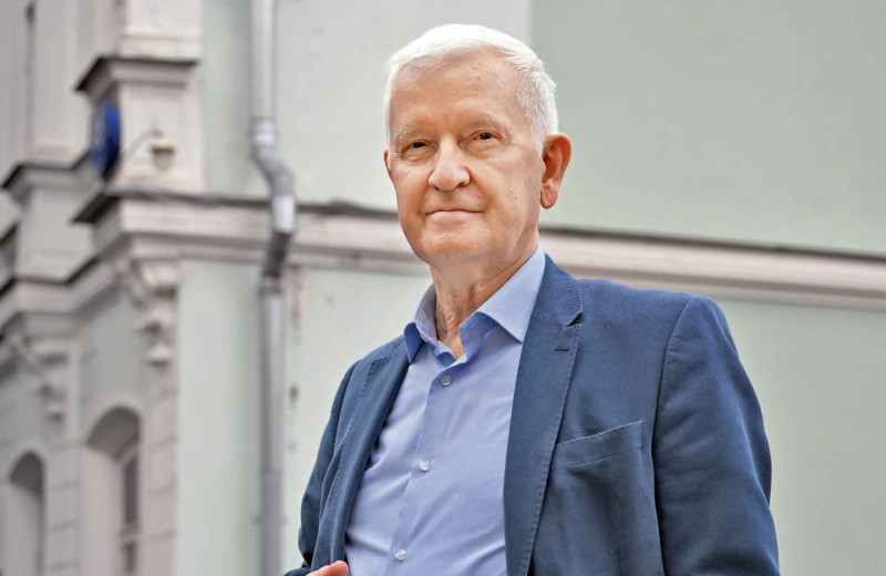 Академик Борис Шустов: мы стали людьми, потому что начали смотреть на звезды