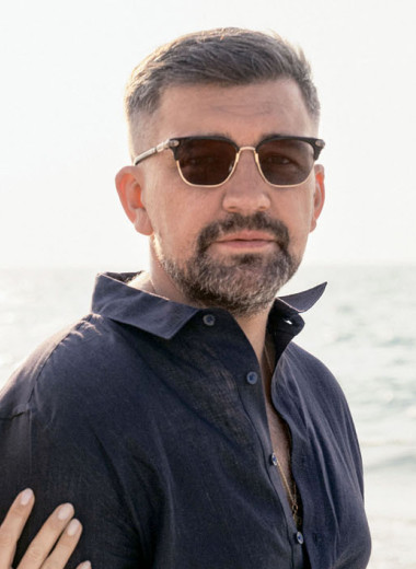 Счастливые на «острове счастья» Саадият