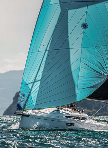 Быть первыми