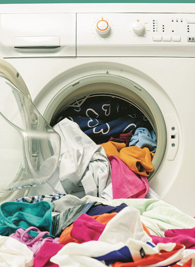 10 неожиданных вещей, которые можно стирать в машине-автомат