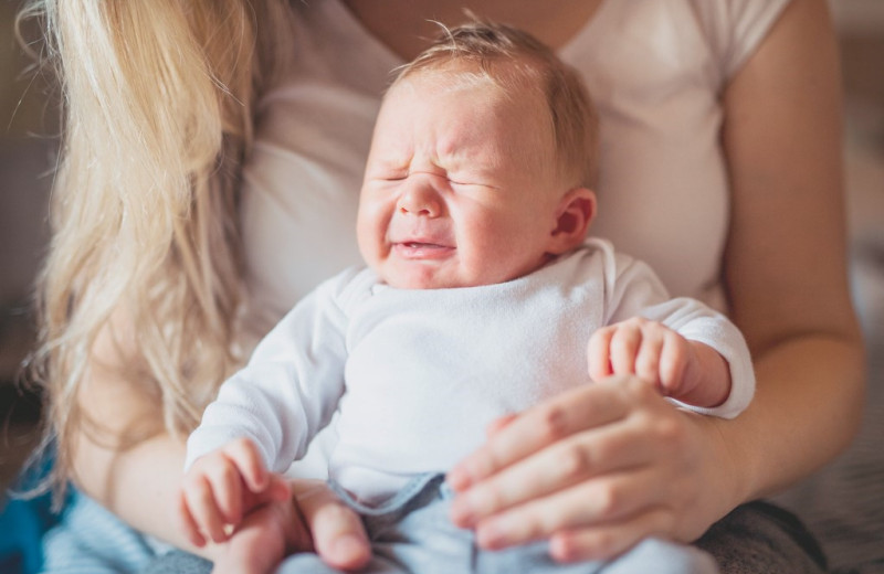 Почему он плачет