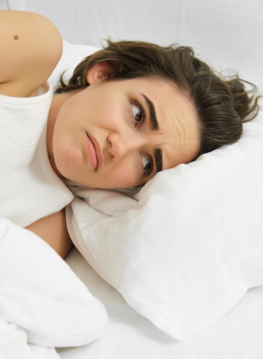 Вы тоже с этим сталкивались: почему, лежа на подушке, слышно собственное сердцебиение