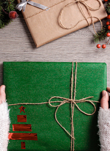 Как сэкономить на новогодних подарках: 8 полезных лайфхаков