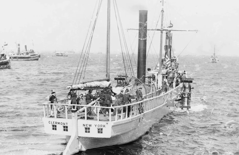 Как художник-неудачник придумал пароход и чуть не победил Британию на море
