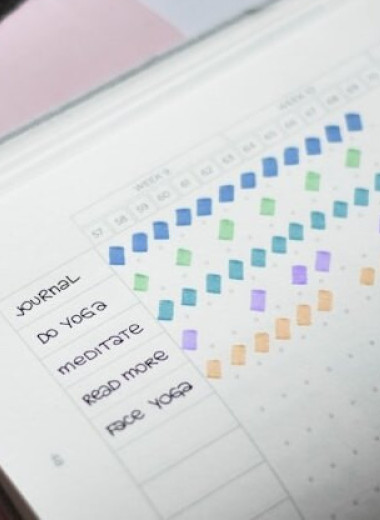 Большую часть времени ваш мозг работает на автопилоте. Как вернуть себе контроль?