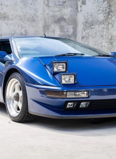 Забытый суперкар Cizeta V16T: обогнать Lamborghini и умереть