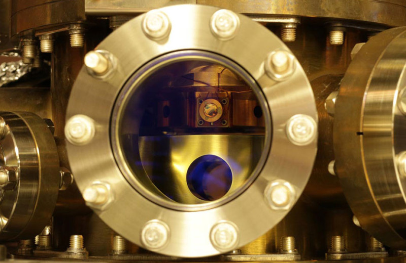Феноменальное открытие: как атомные часы с квантовой запутанностью изменили развитие науки в мире