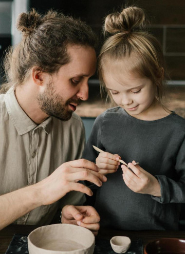 Декрет для отцов: как воспитывают детей скандинавские мужчины
