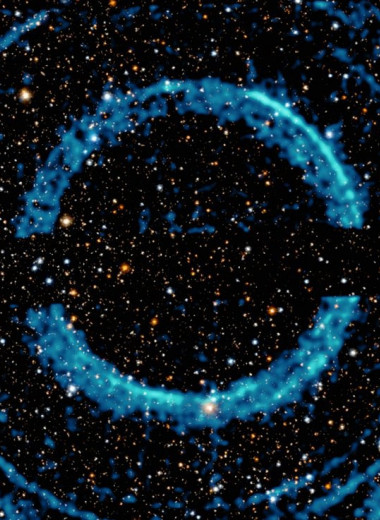 NASA показало огромные кольца вокруг черной дыры
