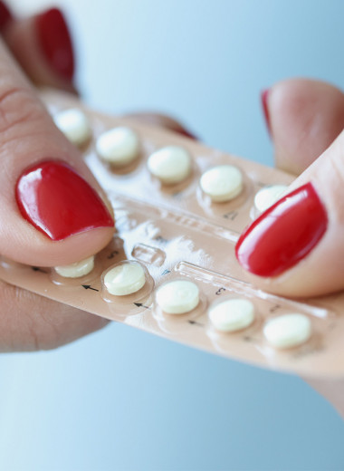 Пилюля свободы: как гормональная контрацепция связана с правами человека и экономикой