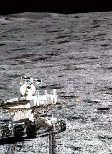 “Юйту-2” узнал происхождение грунта на обратной стороне Луны