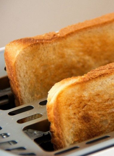 А теперь тост! Рейтинг тостеров для дома 2019