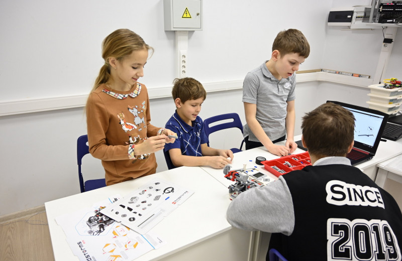 Дети и роботы: почему робототехникой стоит заниматься с малых лет