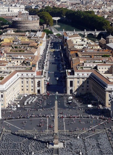 Мал, да удал: 7 малоизвестных фактов о Ватикане