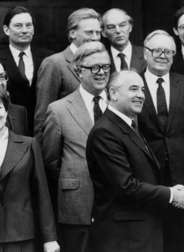 «Явление улыбчивого медведя»: чем шокировали британцев Михаил и Раиса Горбачевы во время первого визита