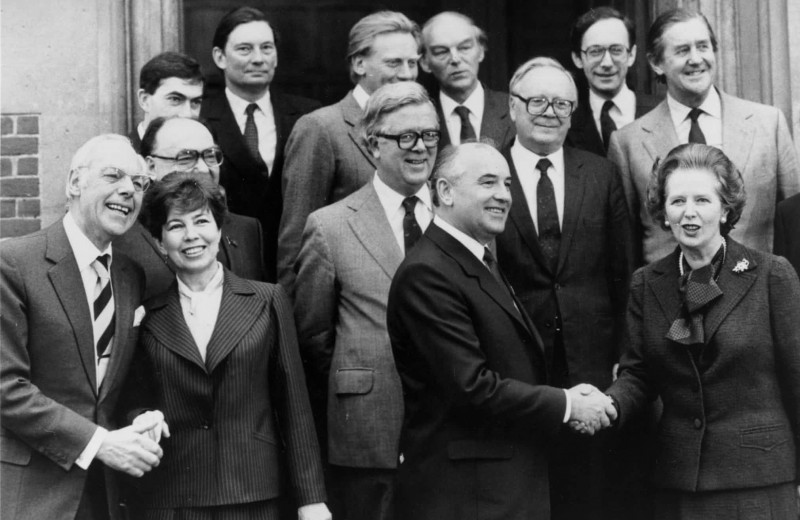 «Явление улыбчивого медведя»: чем шокировали британцев Михаил и Раиса Горбачевы во время первого визита