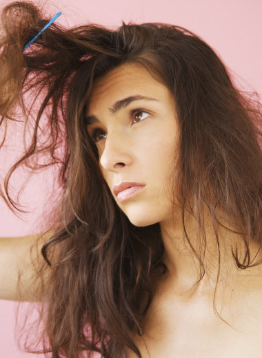 Это мешает тебе выглядеть роскошно! 10 признаков неухоженных волос