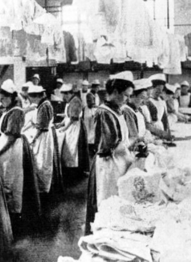 Узницы приютов Магдалины: как католические прачечные в Ирландии стали концлагерями для тысяч женщин