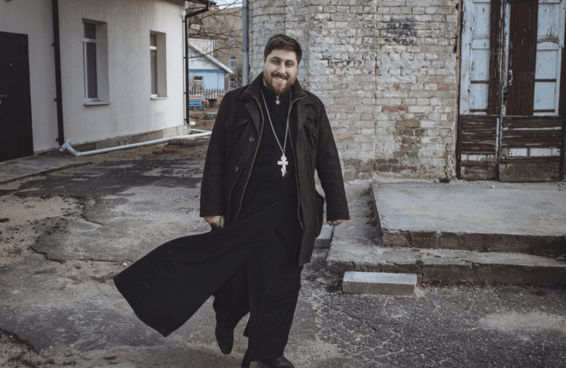 Священник-айтишник проповедует в Instagram и открывает ИТ-класс в Гродно