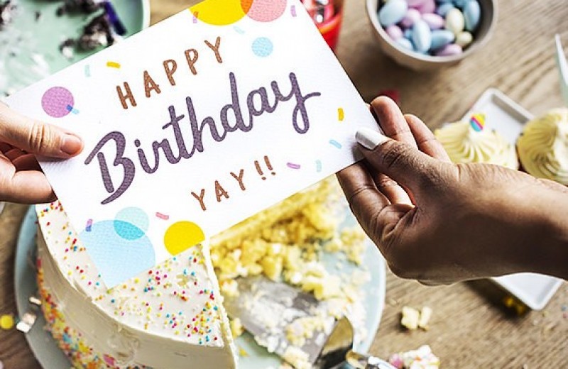 Как оригинально поздравить с днем рождения — лучшие идеи