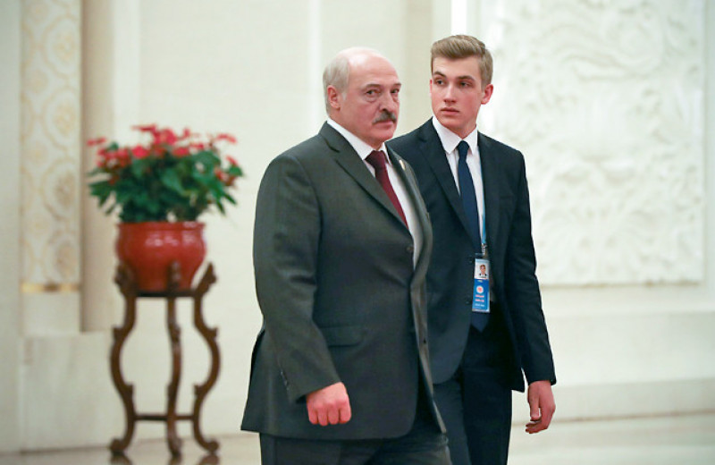 Диктатор в семье. Как мальчик Коля стал атрибутом власти Лукашенко