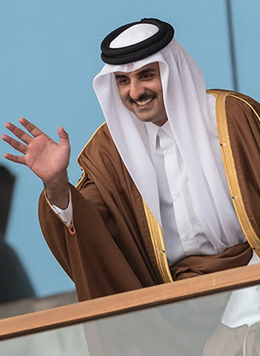 Тысячи дворцов и лучшие верблюды: на что тратят миллиарды самые богатые арабы