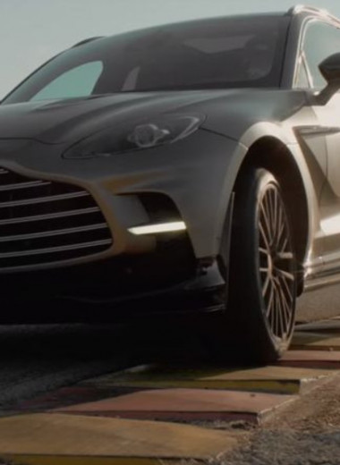 Фернандо Алонсо проехал «идеальный круг» на Aston Martin DBX707 (видео)