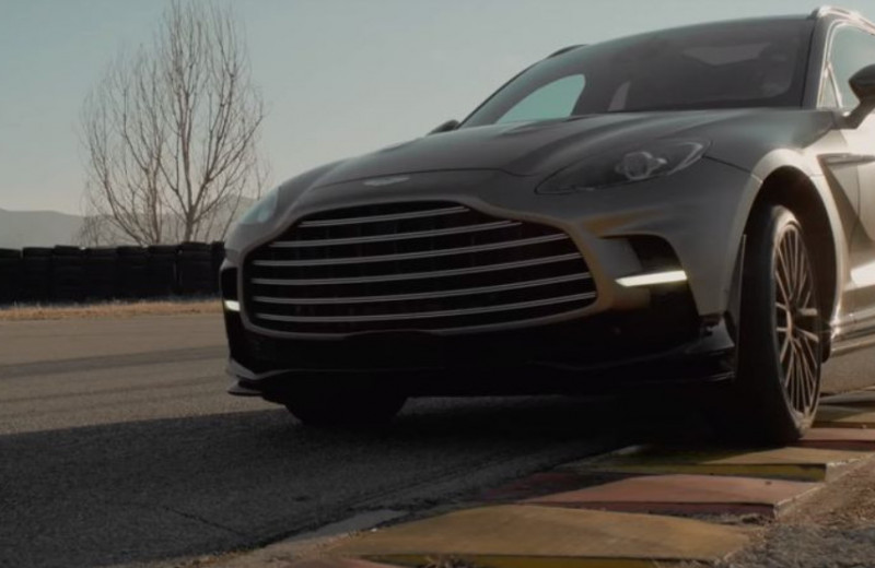 Фернандо Алонсо проехал «идеальный круг» на Aston Martin DBX707 (видео)