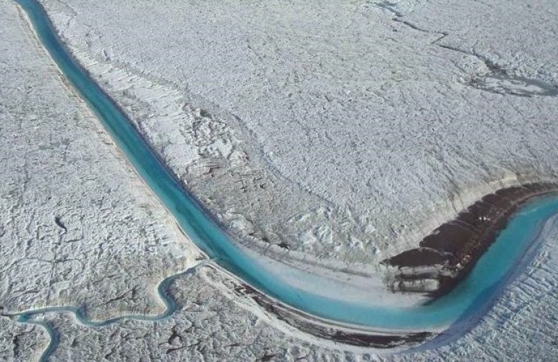 Найдена еще одна причина ускоренного таяния гренландских ледников