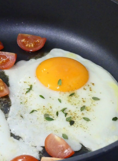 10 самых частых ошибок при варке яиц и приготовлении омлета. Вот как можно испортить даже самое простое блюдо