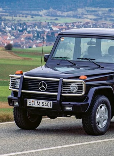 30 лет спустя Mercedes-Benz вспоминает свой первый G-класс с двигателем V8