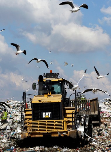 Главные по мусору: переработкой отходов в Подмосковье займутся структура «Ростеха» и сын генпрокурора