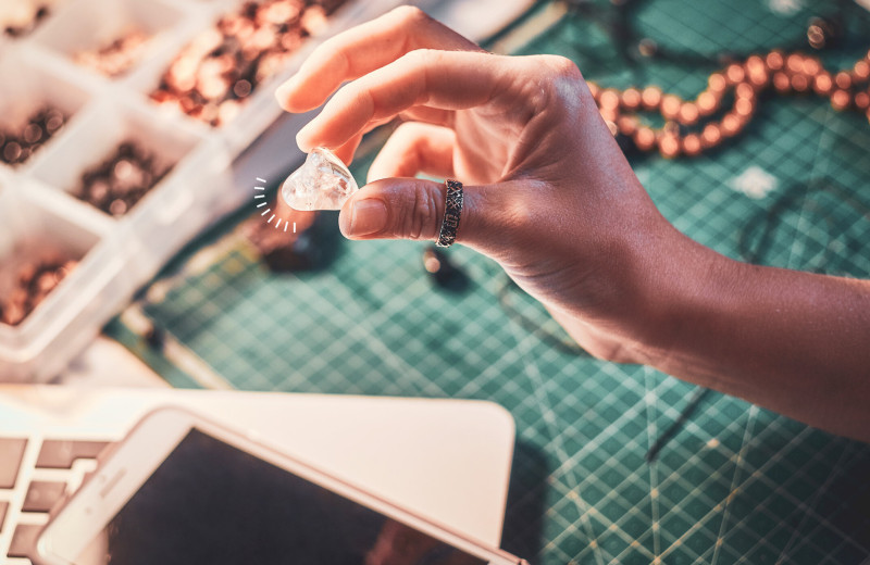 Инвестиция, которую можно носить: какие камни будут расти в цене, рассказывает геммолог