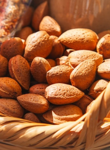 Миндаль: почему его называют суперфудом и как он может защитить мозг