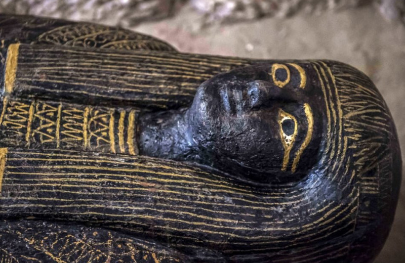 Ритуальный каннибализм, лекарство от чумы и вечеринки со вскрытиями: что люди делали с мумиями на протяжении истории