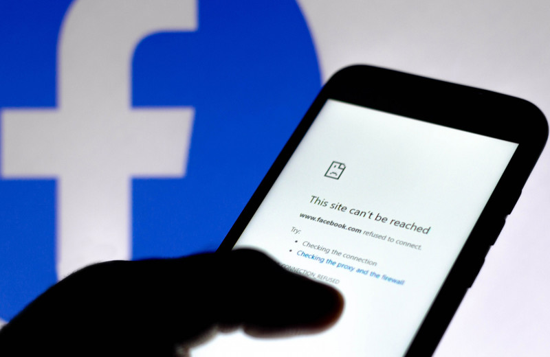 Цифровая смерть: о чем стоит подумать пользователям соцсетей после сбоя Facebook