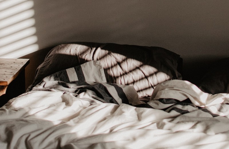 Как быстро заснуть и не чувствовать себя разбито на следующий день: 9 верных советов