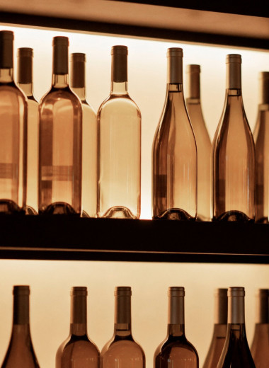 Не всегда хорошеет с годами: может ли испортиться шампанское и вино