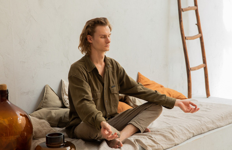 Как правильно медитировать дома: 13 советов для начинающих дзэнщиков (ом-м-м)