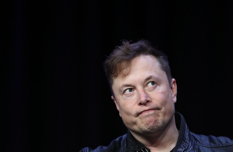 Шесть работниц Tesla Илона Маска пожаловались на харассмент на работе. Бывшая сотрудница SpaceX написала эссе о сексизме в компании