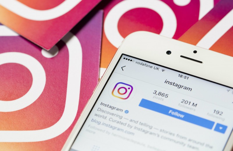 Как скачать фотографии из Instagram на компьютер и смартфон