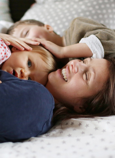 «Геттоссори-мамы»: как шутка из социальных сетей изменила образ хорошей матери