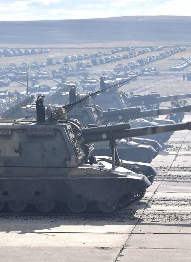 Россия сокращает расходы на оборону. Что это значит для экономики