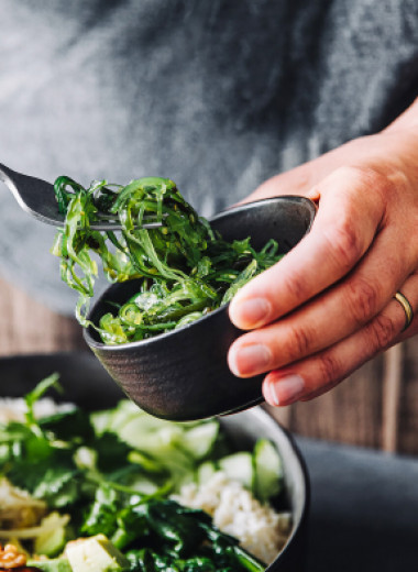 Лицом к салату: 6 способов обезвредить продукты, которые притворяются диетическими