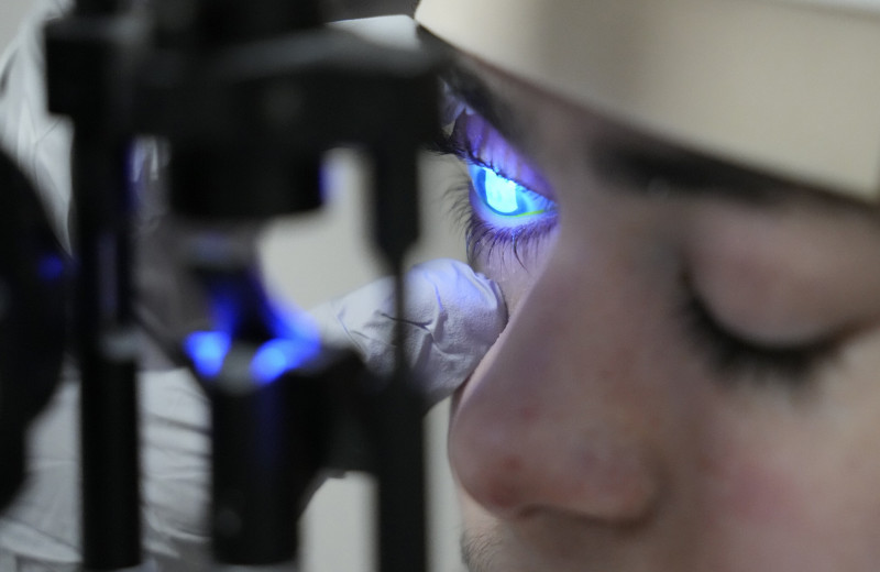 Глазные капли для генной терапии вернули мальчику зрение. Этот метод может помочь миллионам