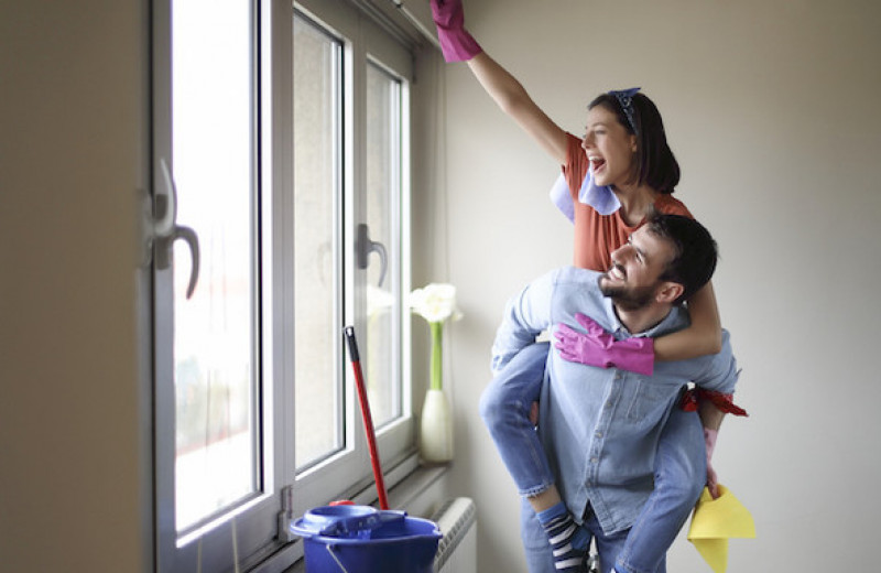 Делим с партнером домашние обязанности: 4 шага, которые помогут договориться